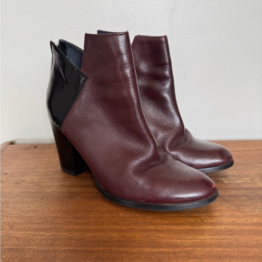 Seychelles Two Tone boots, size 6